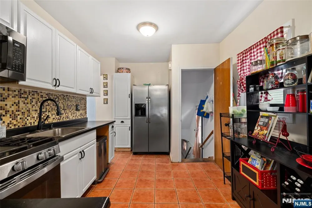 785 Devon Street Kearny, NJ 07032