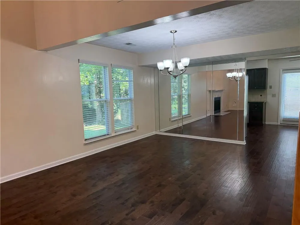 4654 Hampton NE Marietta, GA 30068
