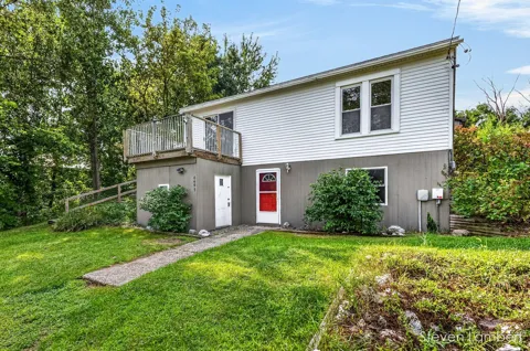 6499 Oakwood Drive