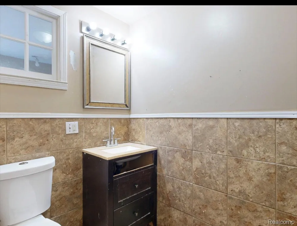 11 Congress Court D Saginaw City, MI 48602