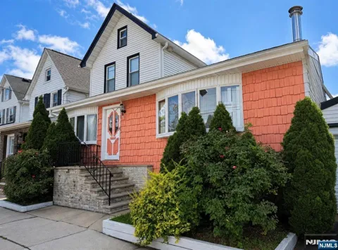 58 La France Avenue