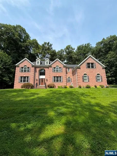 190 Sand Shore Road
