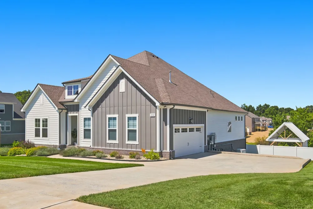 7206 Richvale Dr Fairview, TN 37062