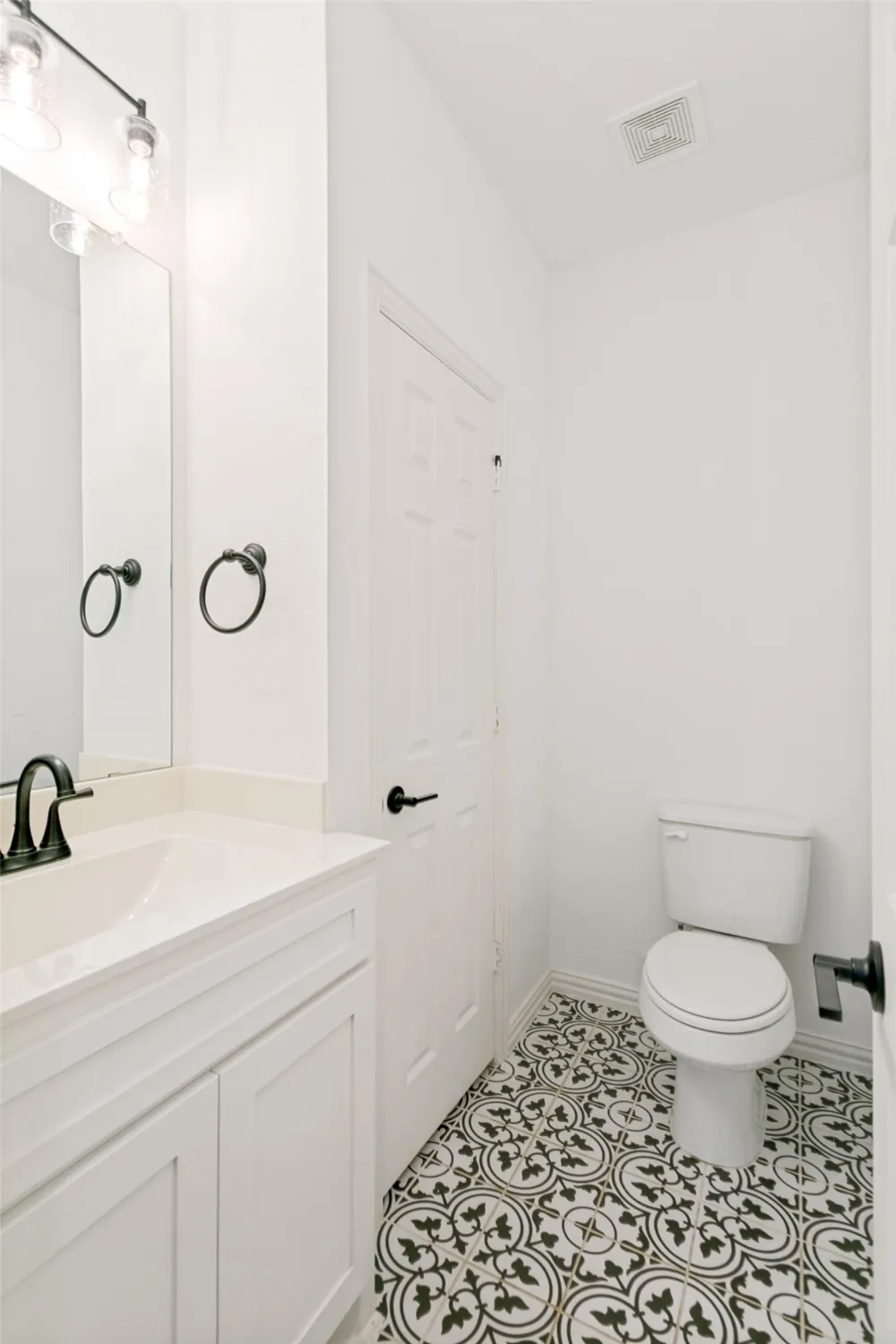309 Lovett Lane Burleson, TX 76028
