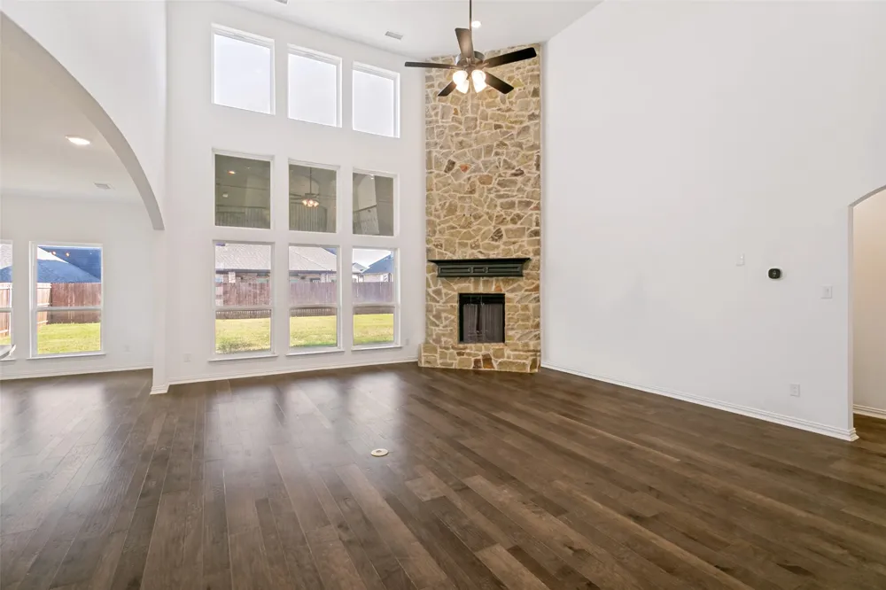 309 Lovett Lane Burleson, TX 76028