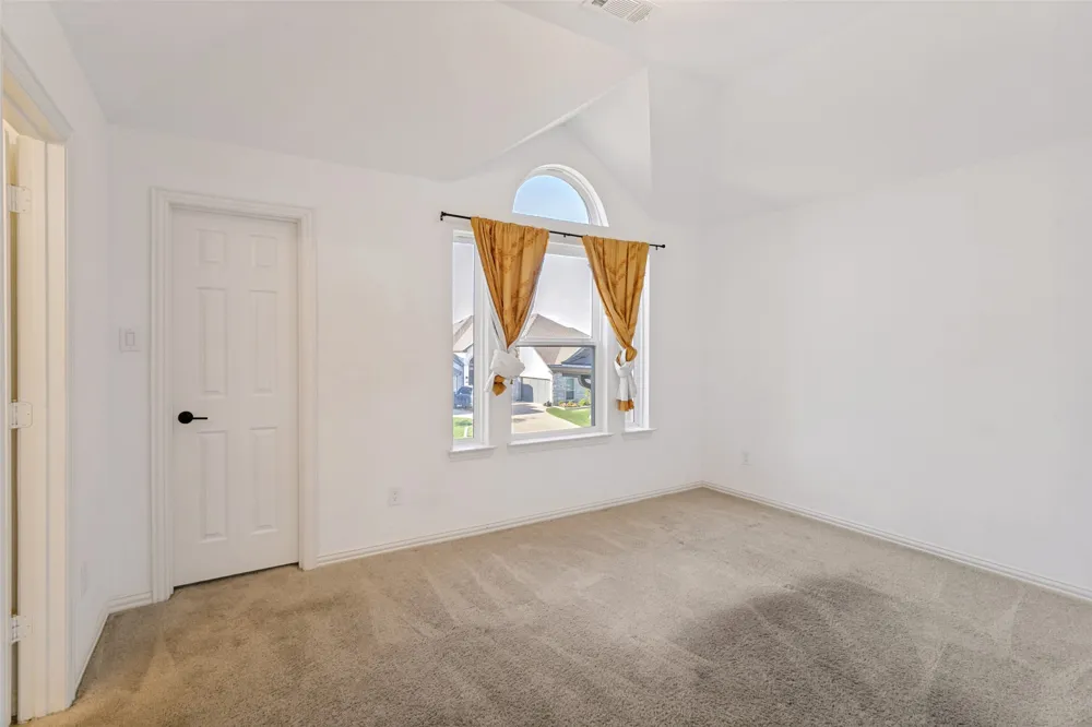309 Lovett Lane Burleson, TX 76028