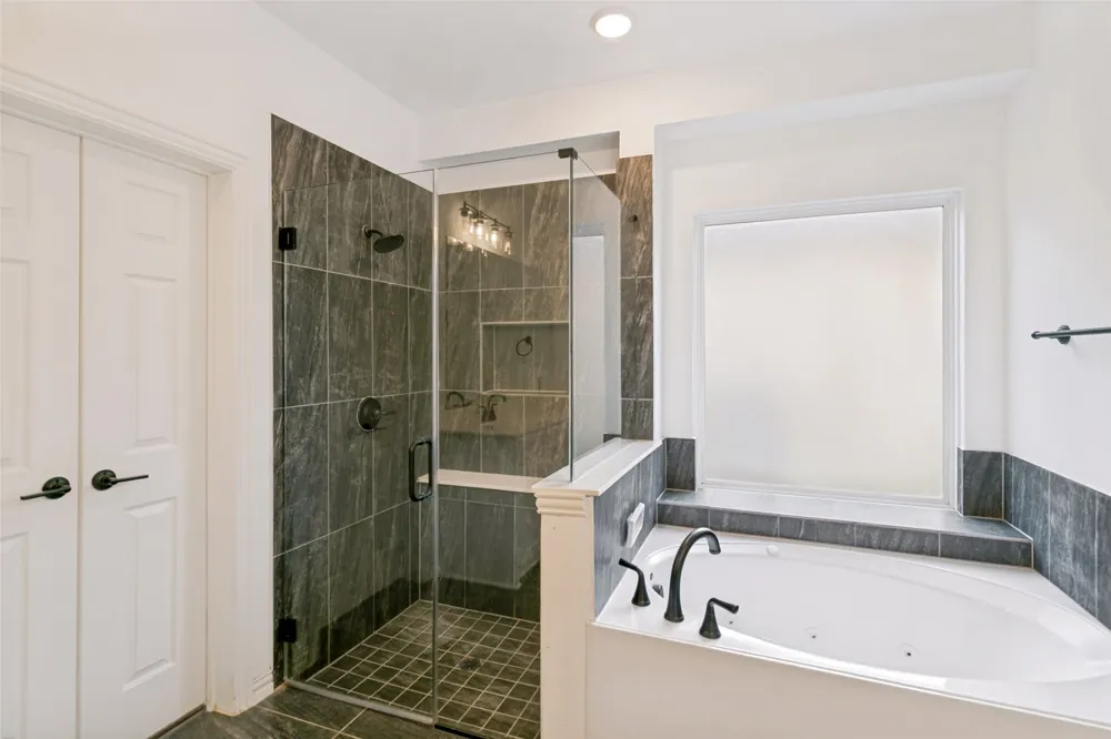 309 Lovett Lane Burleson, TX 76028