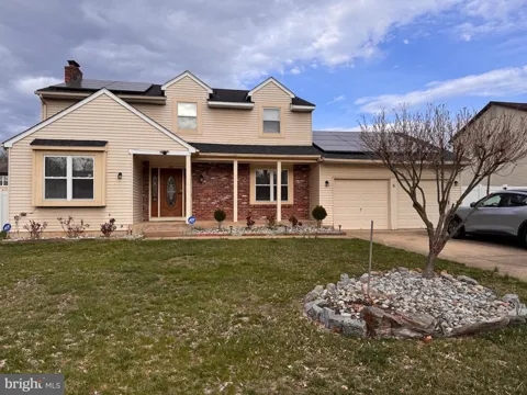 5 WESTBURY DRIVE