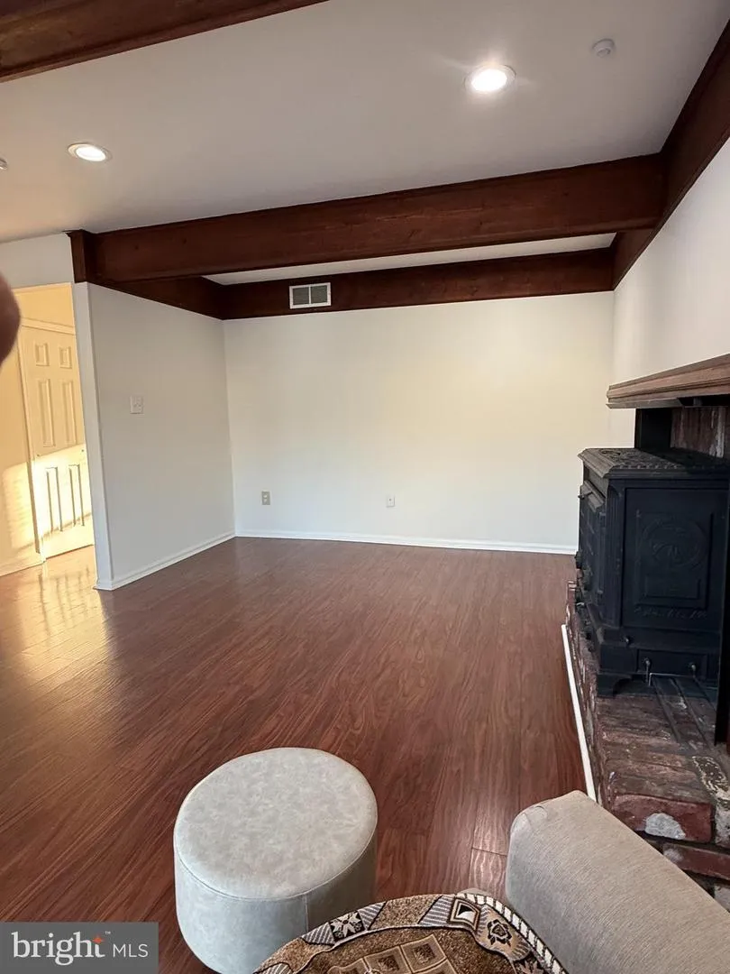 5 WESTBURY DRIVE Cherry Hill, NJ 08003