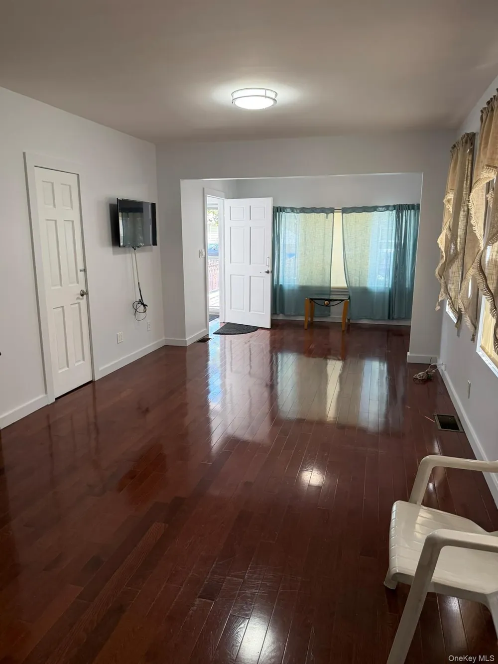 12012 115TH AVENUE South Ozone Park, NY 11420