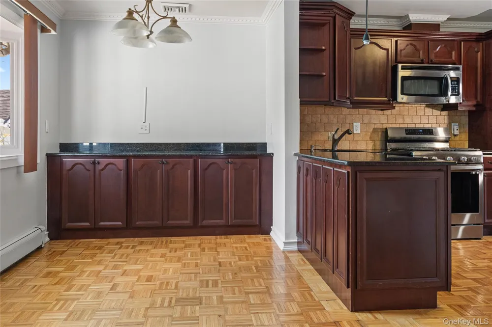 75 Linden Boulevard Hicksville, NY 11801