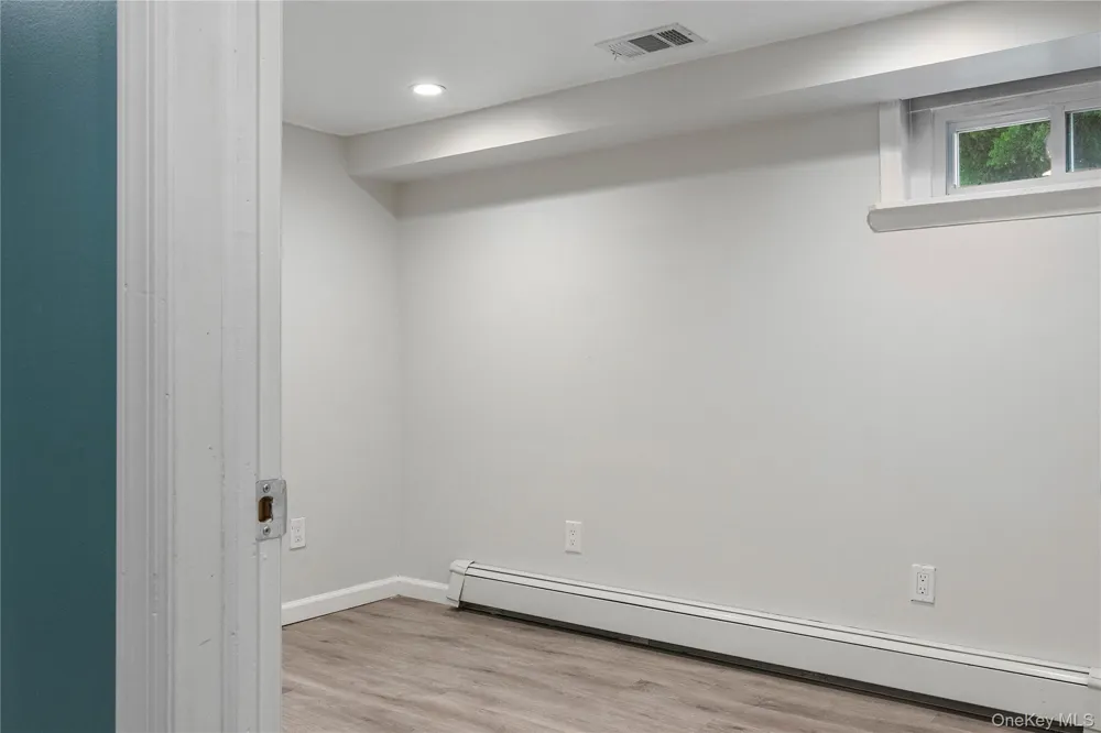 75 Linden Boulevard Hicksville, NY 11801