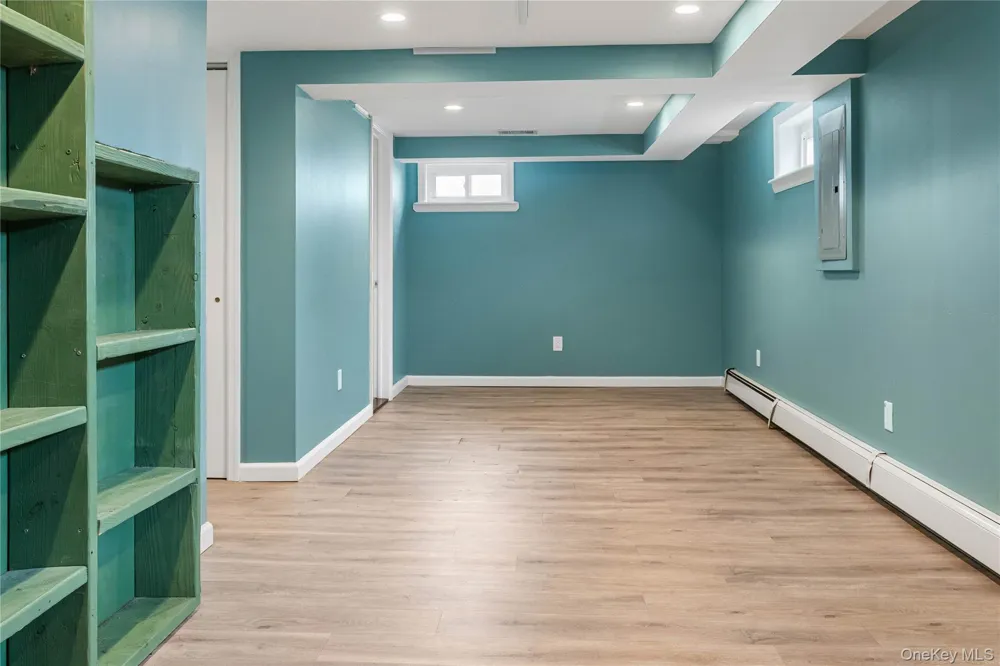 75 Linden Boulevard Hicksville, NY 11801