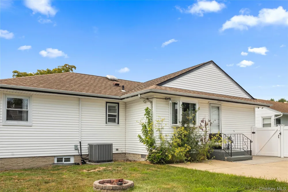 75 Linden Boulevard Hicksville, NY 11801