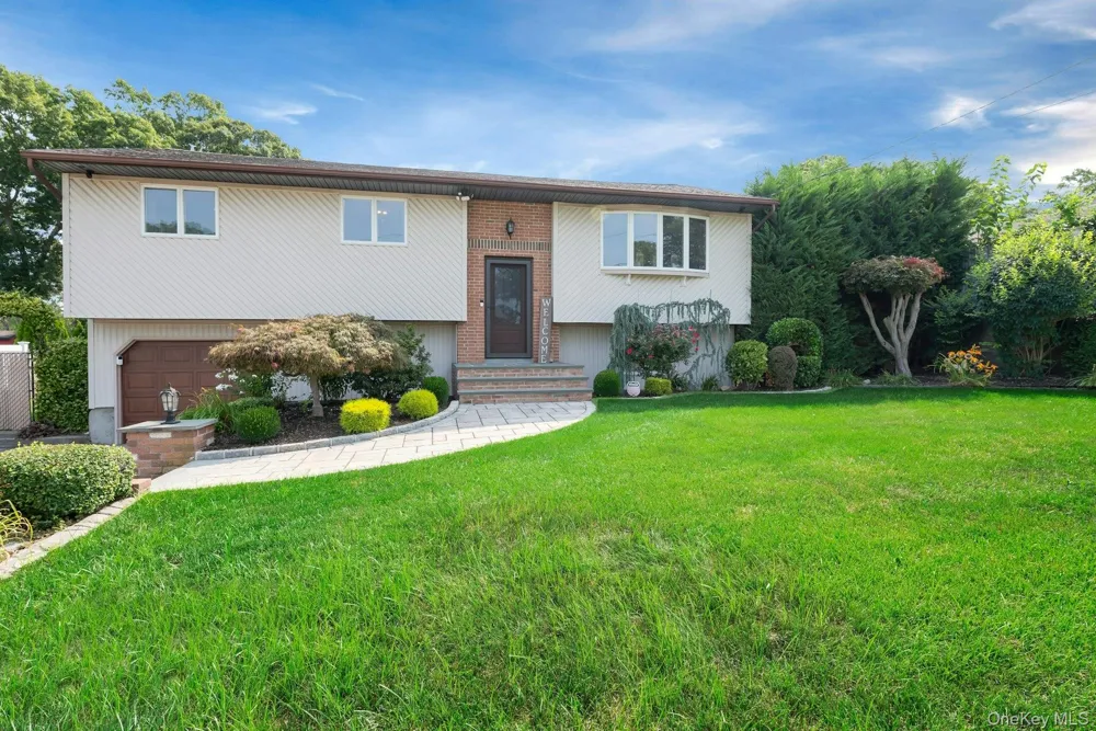 9 Urban Drive Selden, NY 11784