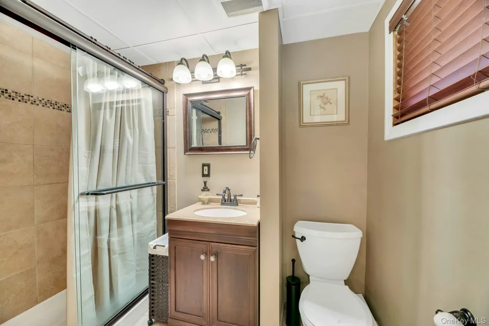 9 Urban Drive Selden, NY 11784