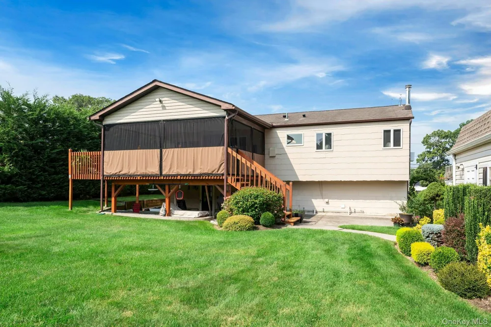 9 Urban Drive Selden, NY 11784