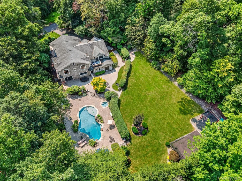 12 Rollingwood Drive New City, NY 10956