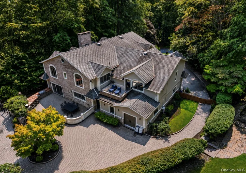 12 Rollingwood Drive New City, NY 10956