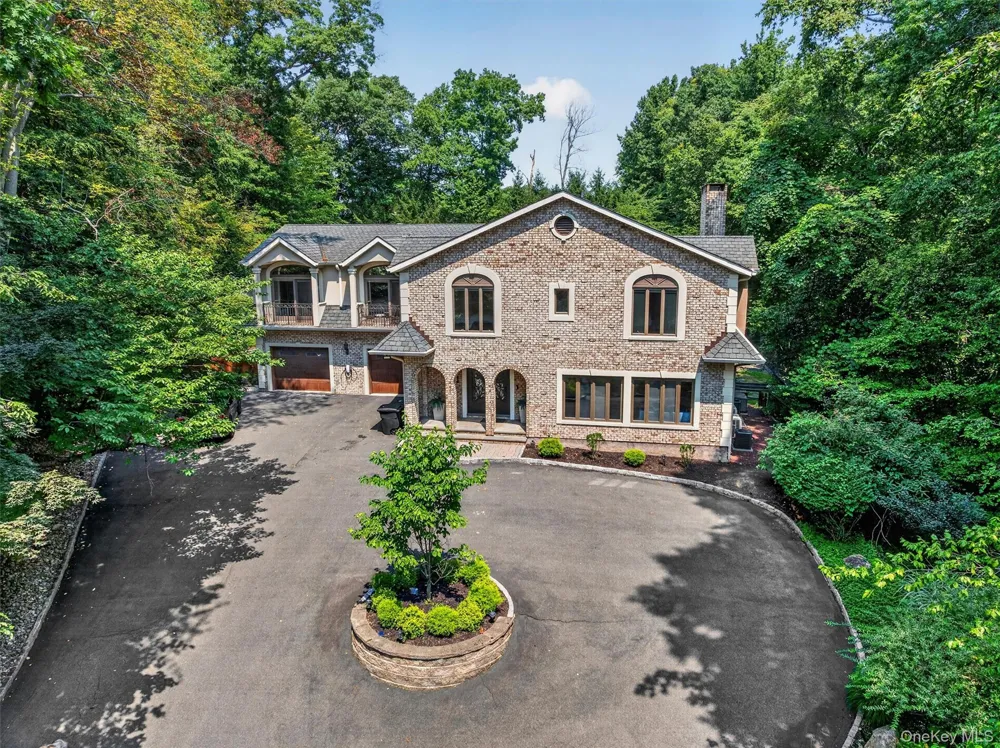 12 Rollingwood Drive New City, NY 10956