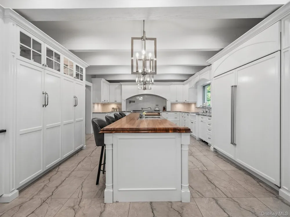 12 Rollingwood Drive New City, NY 10956
