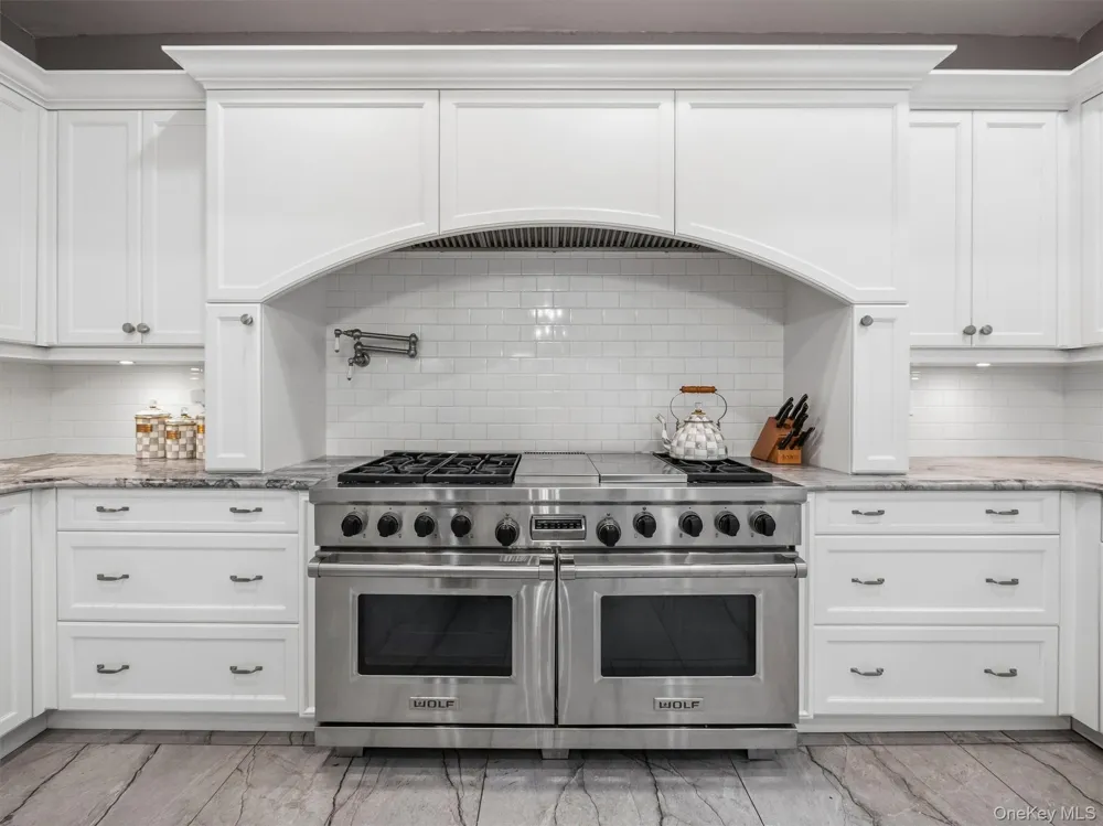 12 Rollingwood Drive New City, NY 10956