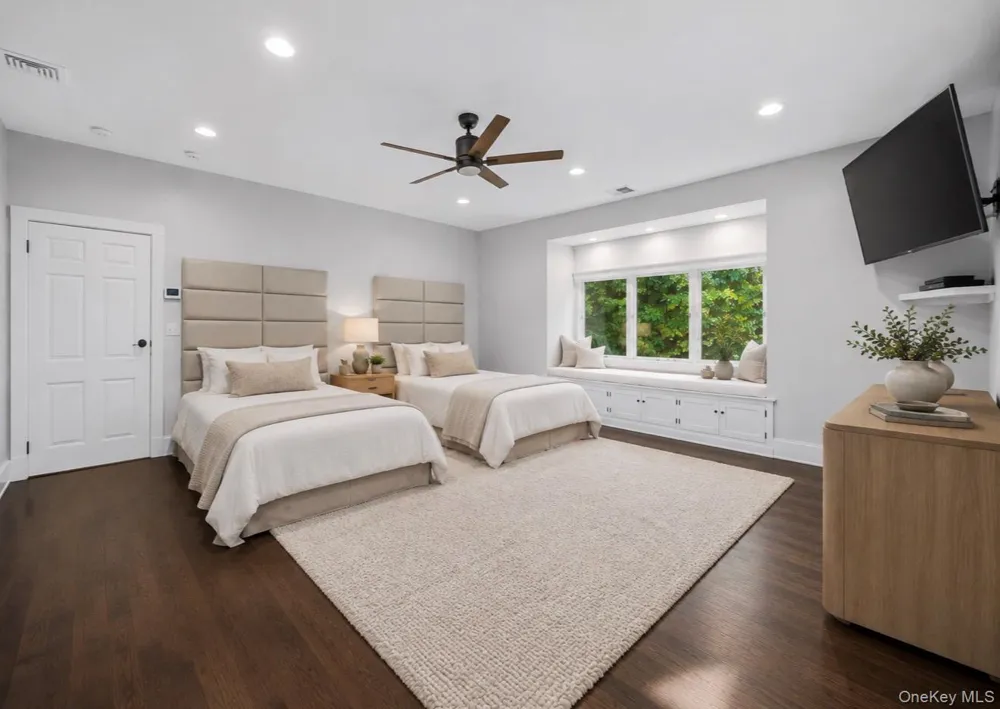 12 Rollingwood Drive New City, NY 10956