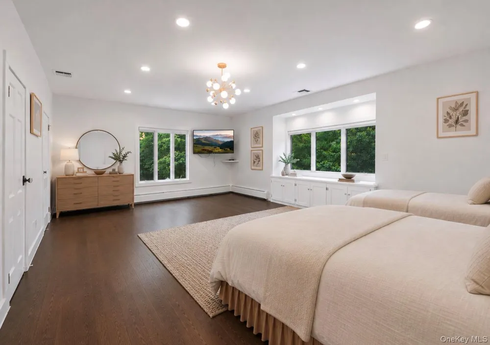 12 Rollingwood Drive New City, NY 10956