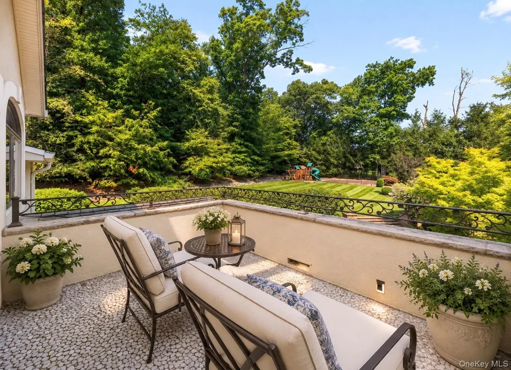 12 Rollingwood Drive New City, NY 10956