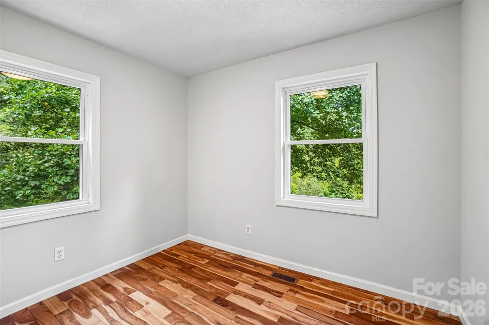 19 Jupiter Heights Weaverville, NC 28787