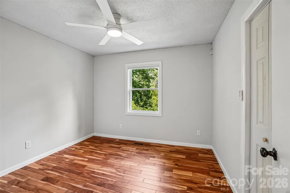 19 Jupiter Heights Weaverville, NC 28787
