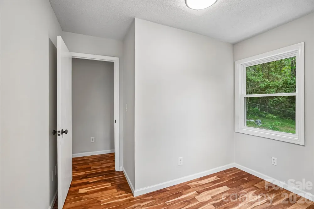 19 Jupiter Heights Weaverville, NC 28787
