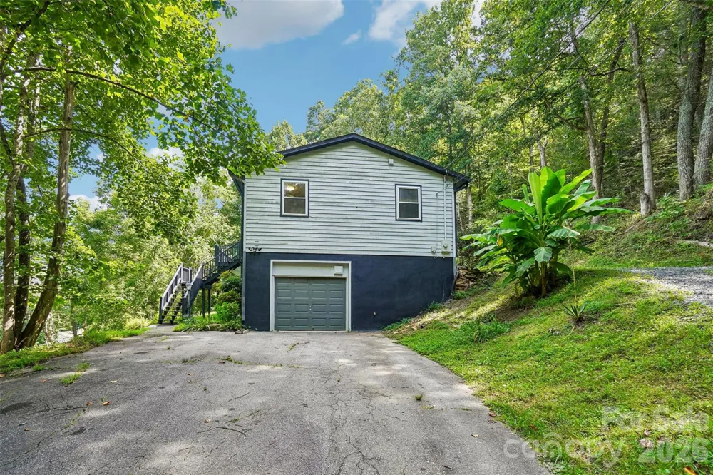 19 Jupiter Heights Weaverville, NC 28787