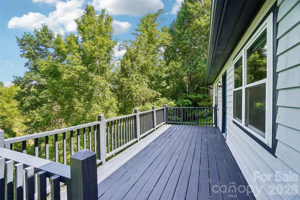 19 Jupiter Heights Weaverville, NC 28787