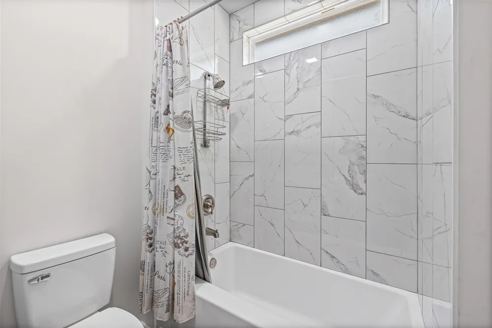 5908 Collins Court Granbury, TX 76048