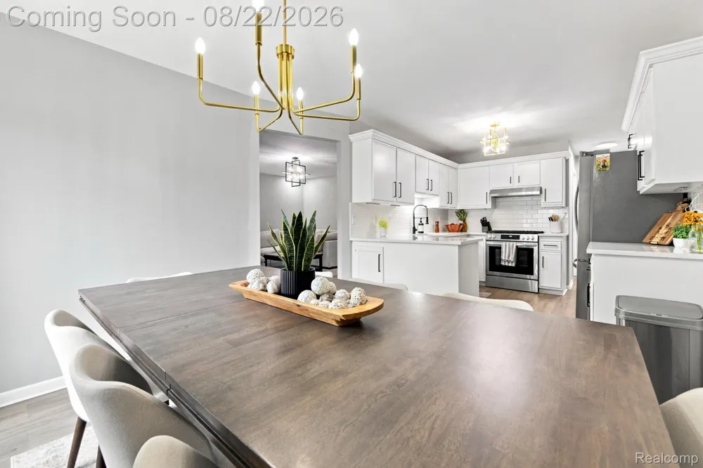 22733 Ridgeway Street St Clair Shores City, MI 48080