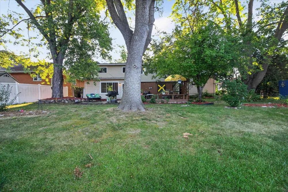 189 Westview Drive Alma City, MI 48801