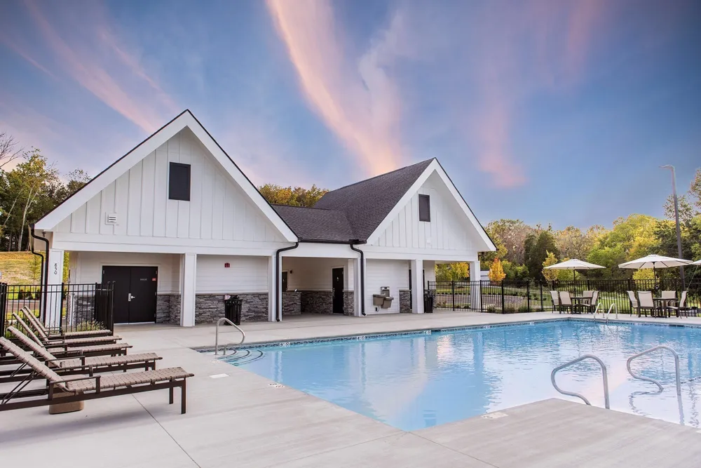 448 Tomlinson Pointe Dr Mount Juliet, TN 37122