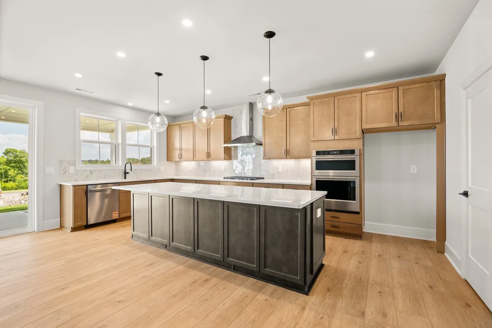448 Tomlinson Pointe Dr Mount Juliet, TN 37122