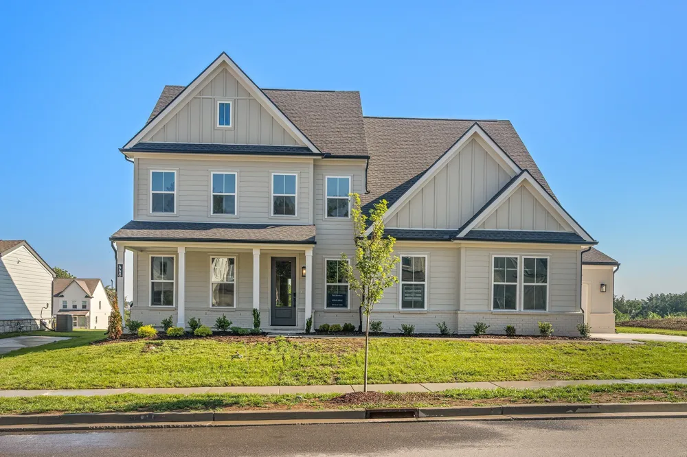 448 Tomlinson Pointe Dr Mount Juliet, TN 37122
