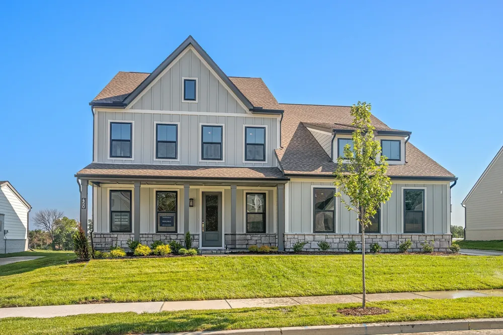 450 Tomlinson Pointe Dr Mount Juliet, TN 37122