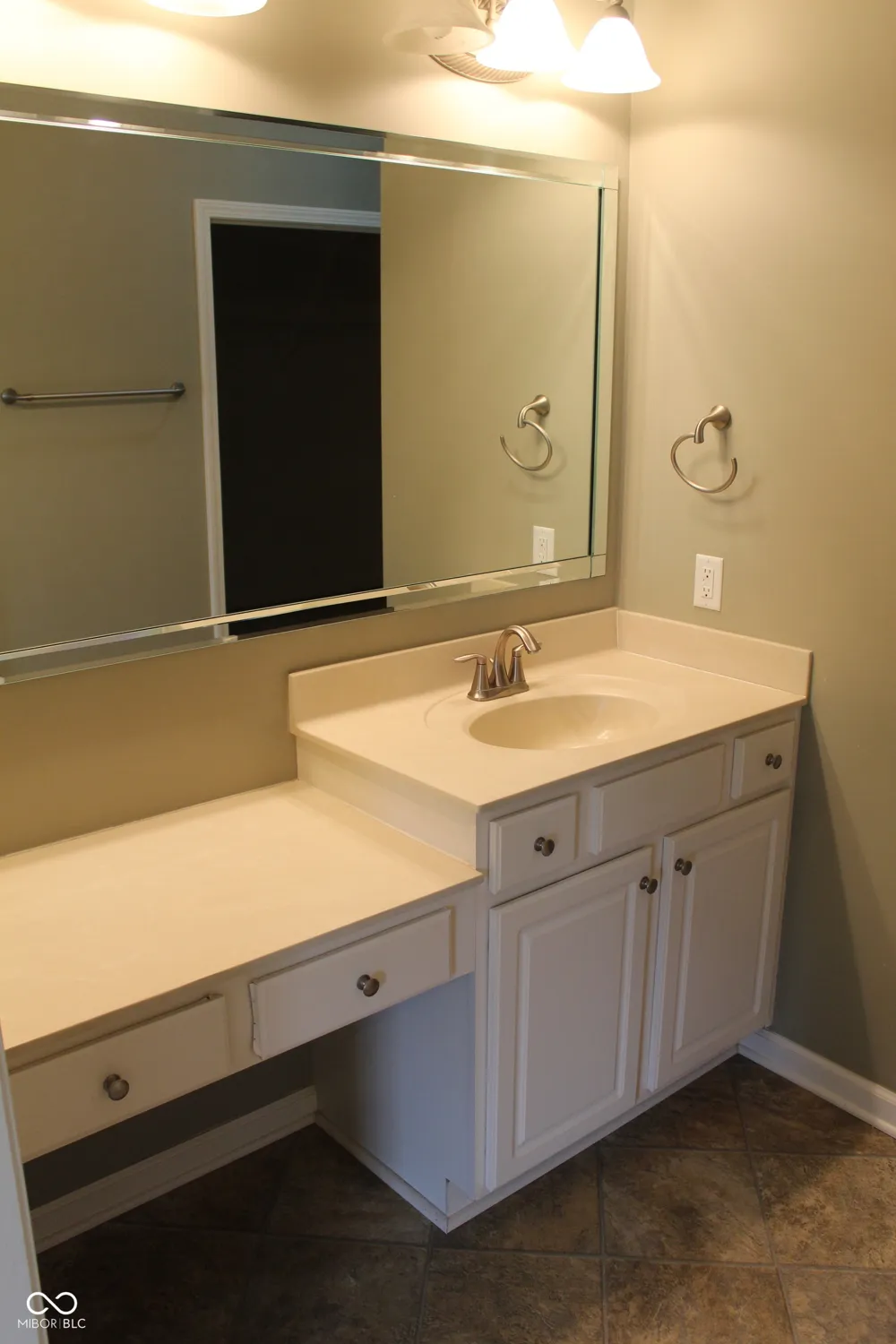 5579 Lipizzan Lane Plainfield, IN 46168