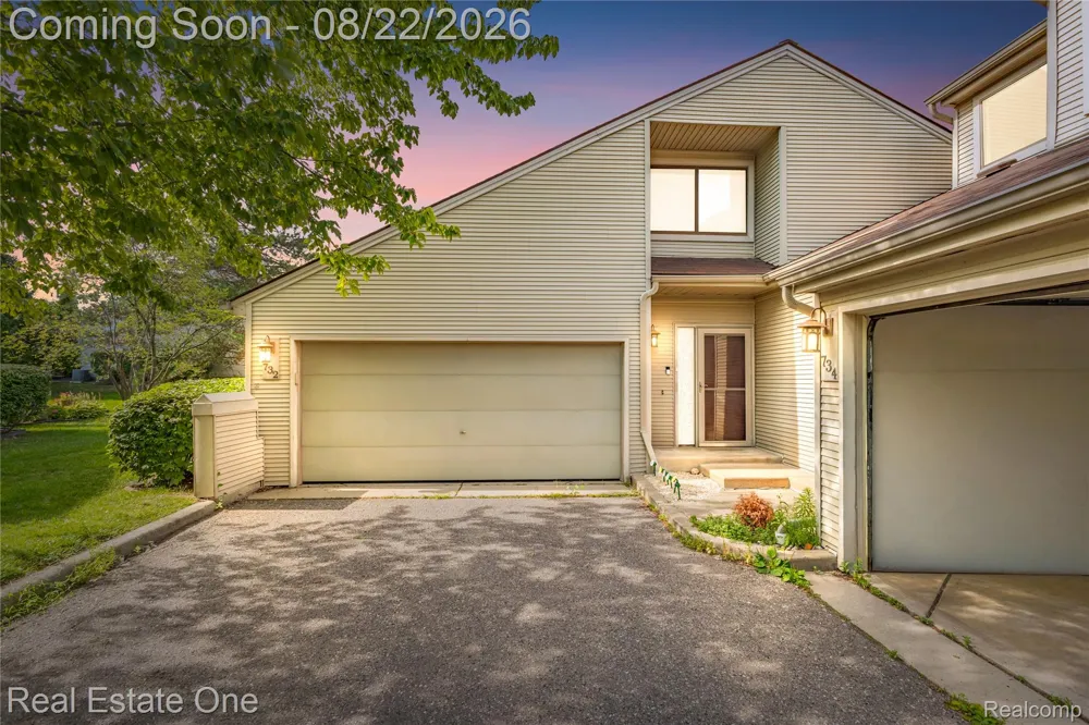 732 Hamilton Court Rochester Hills City, MI 48307