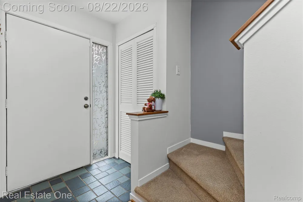 732 Hamilton Court Rochester Hills City, MI 48307