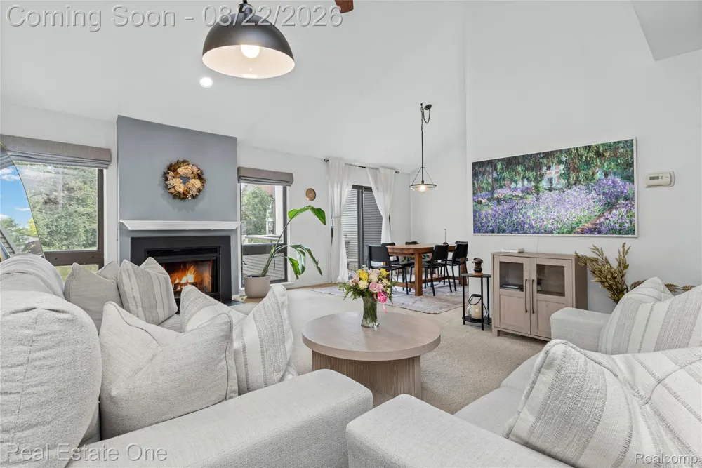 732 Hamilton Court Rochester Hills City, MI 48307
