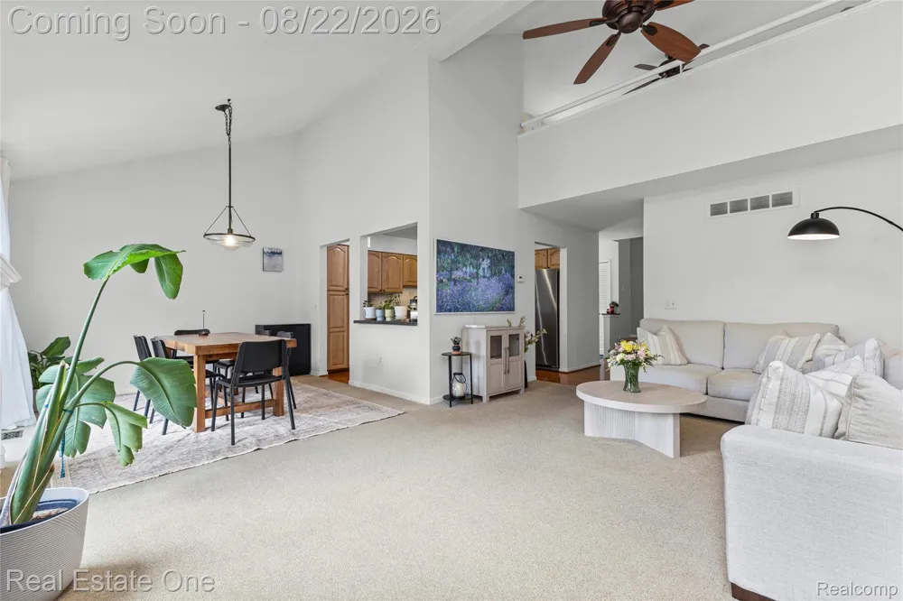 732 Hamilton Court Rochester Hills City, MI 48307