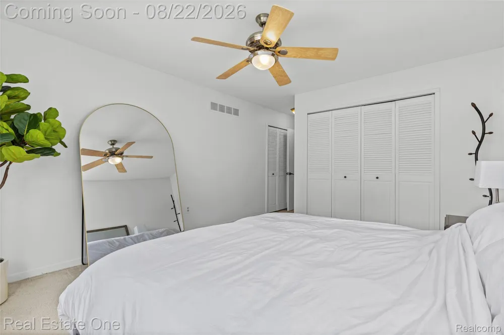 732 Hamilton Court Rochester Hills City, MI 48307