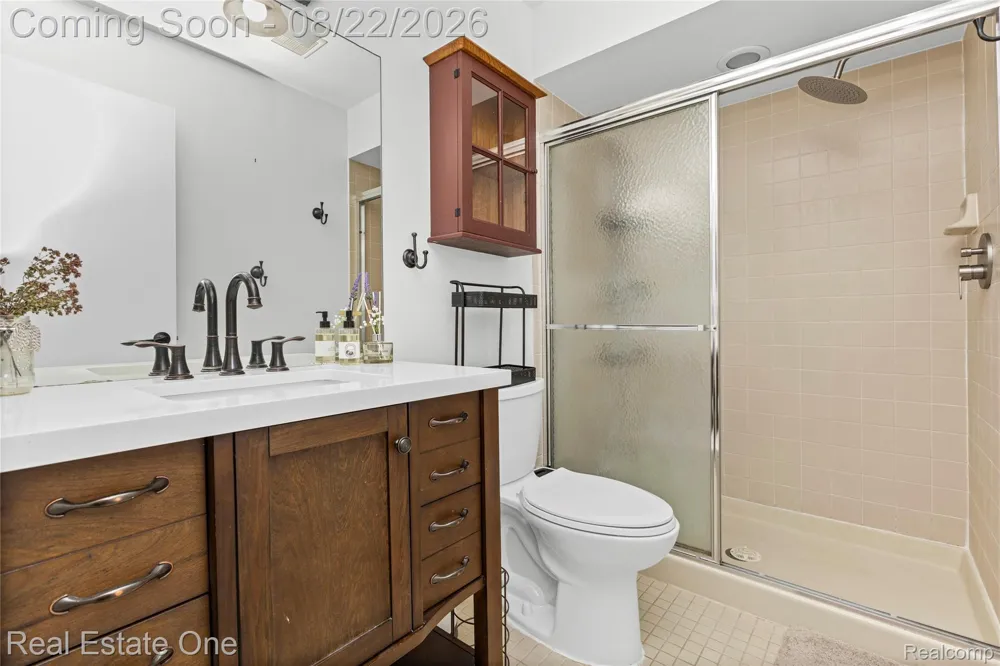 732 Hamilton Court Rochester Hills City, MI 48307