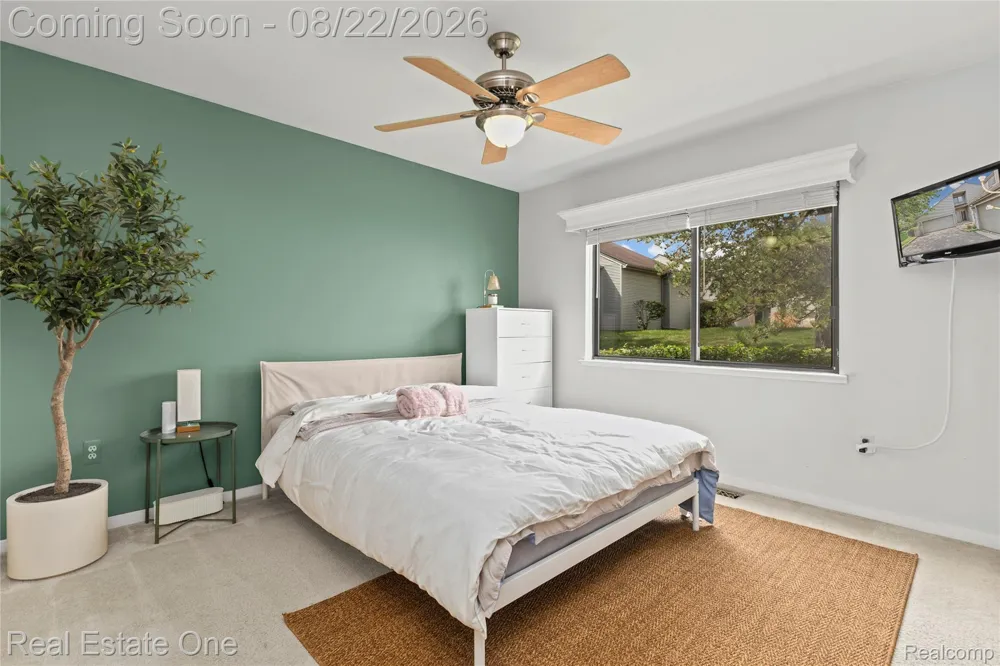 732 Hamilton Court Rochester Hills City, MI 48307