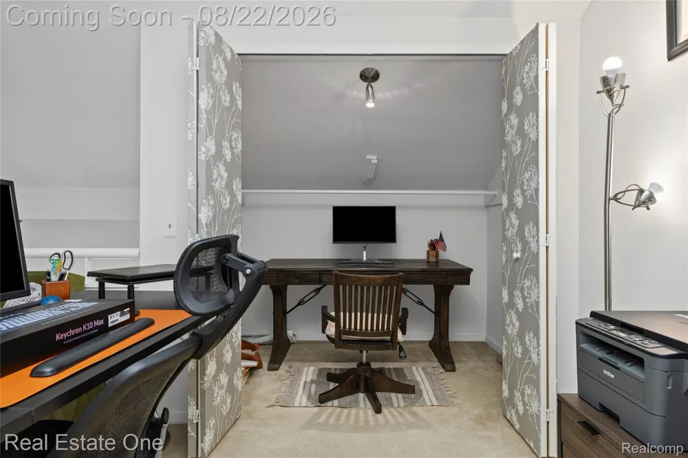 732 Hamilton Court Rochester Hills City, MI 48307